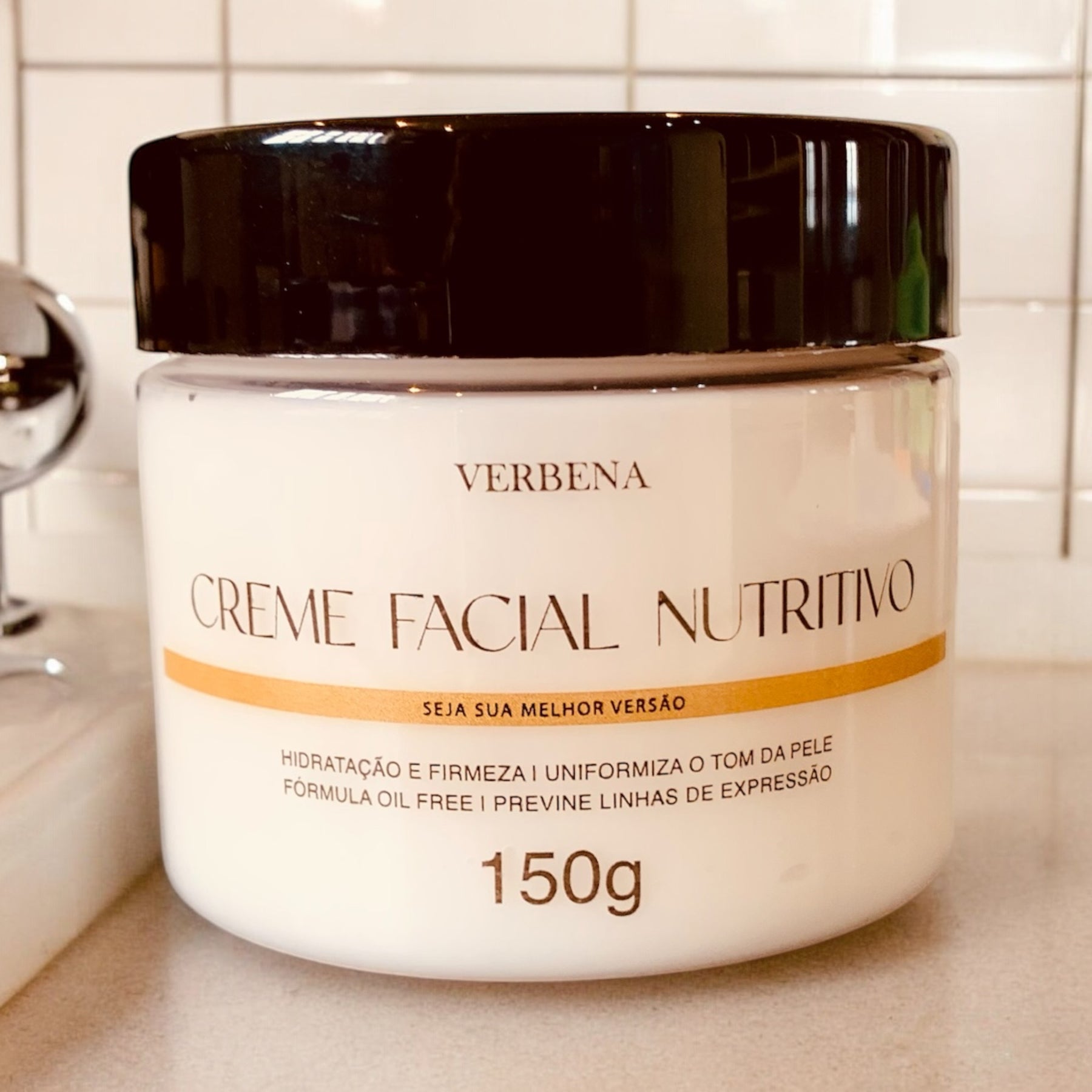 Creme Nutritivo Facial - Hidrata a pele, acabando de vez com a oleosidade.